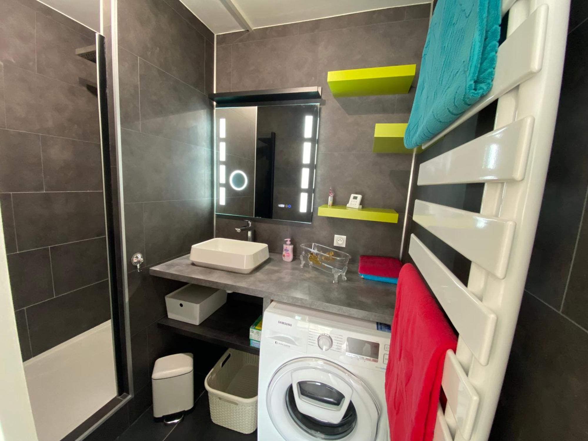 Апартаменты Victoria-T2-41M2-Balcon, Wifi, Linge, Produits, Menage Inclus Реймс Экстерьер фото