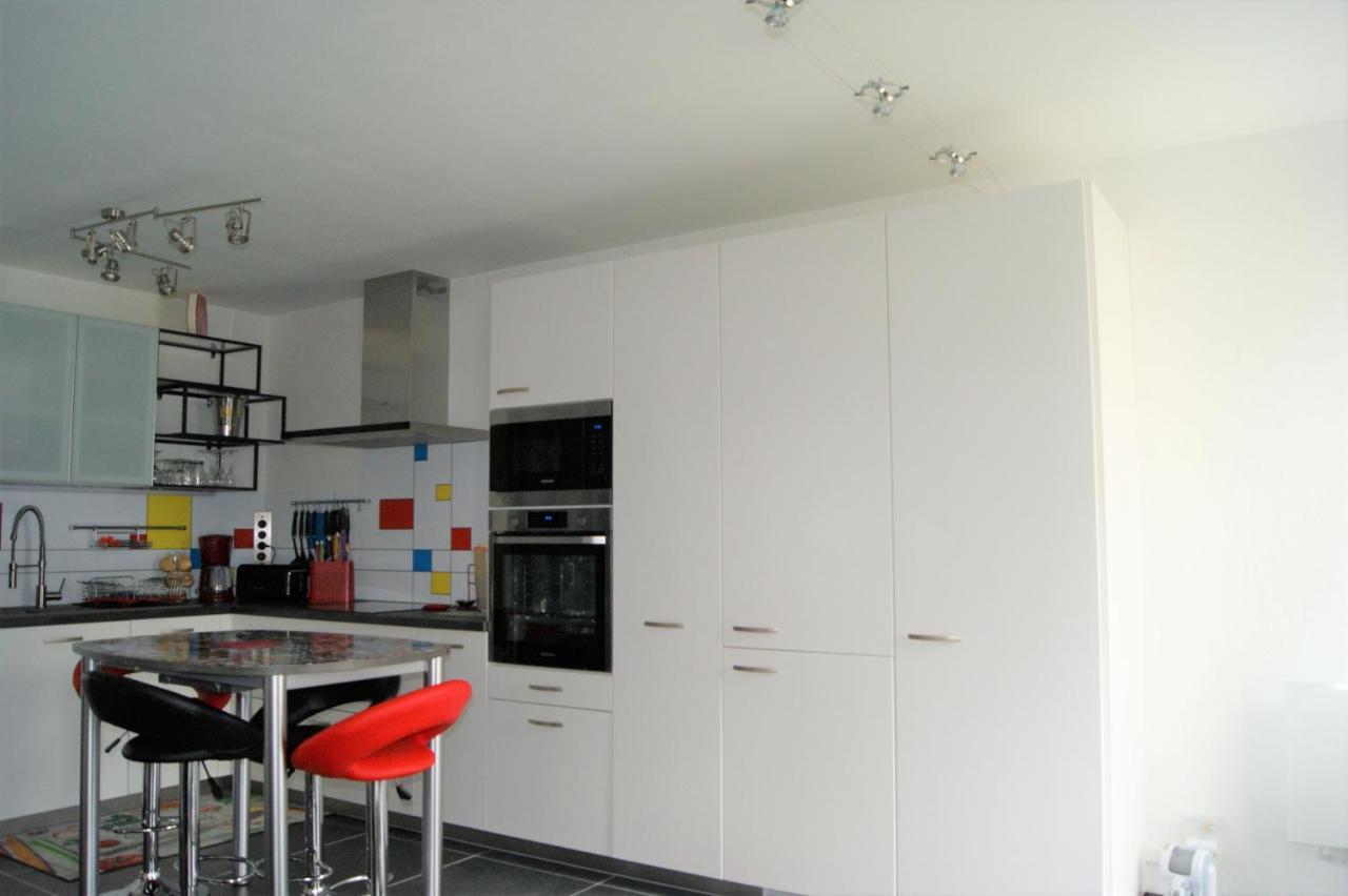 Апартаменты Victoria-T2-41M2-Balcon, Wifi, Linge, Produits, Menage Inclus Реймс Экстерьер фото