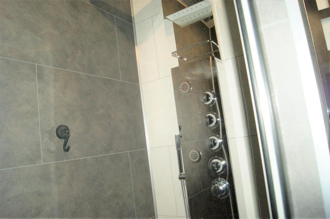 Апартаменты Victoria-T2-41M2-Balcon, Wifi, Linge, Produits, Menage Inclus Реймс Экстерьер фото